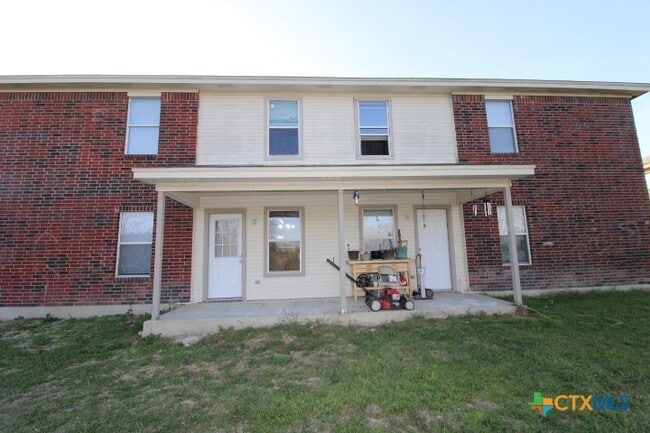 Building Photo - 413 Brittney Way