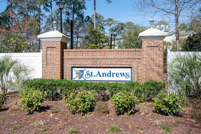 Building Photo - 211 Connemara Dr