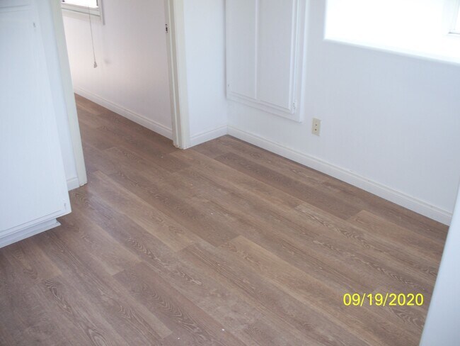 Building Photo - 7339 W 91st St