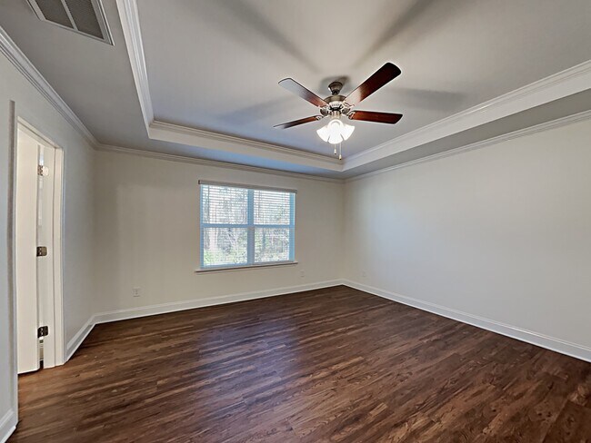 Building Photo - 3216 Oakfields Rd