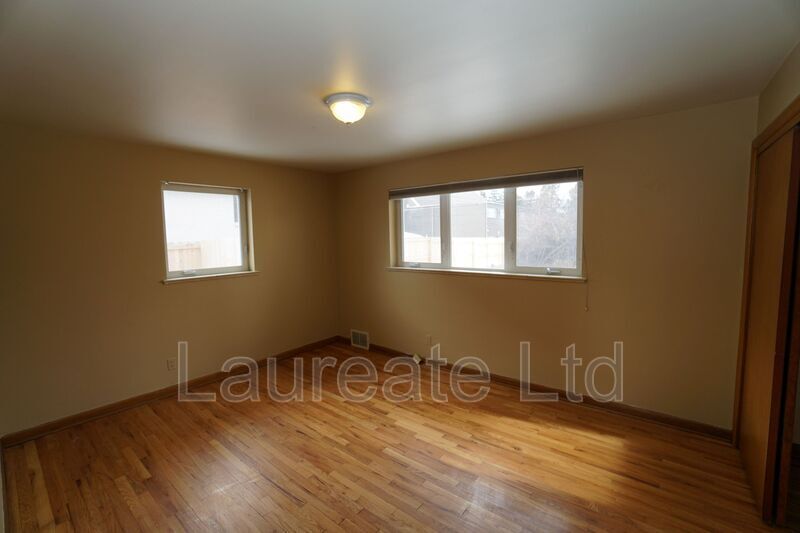 Building Photo - 1155 Eudora St