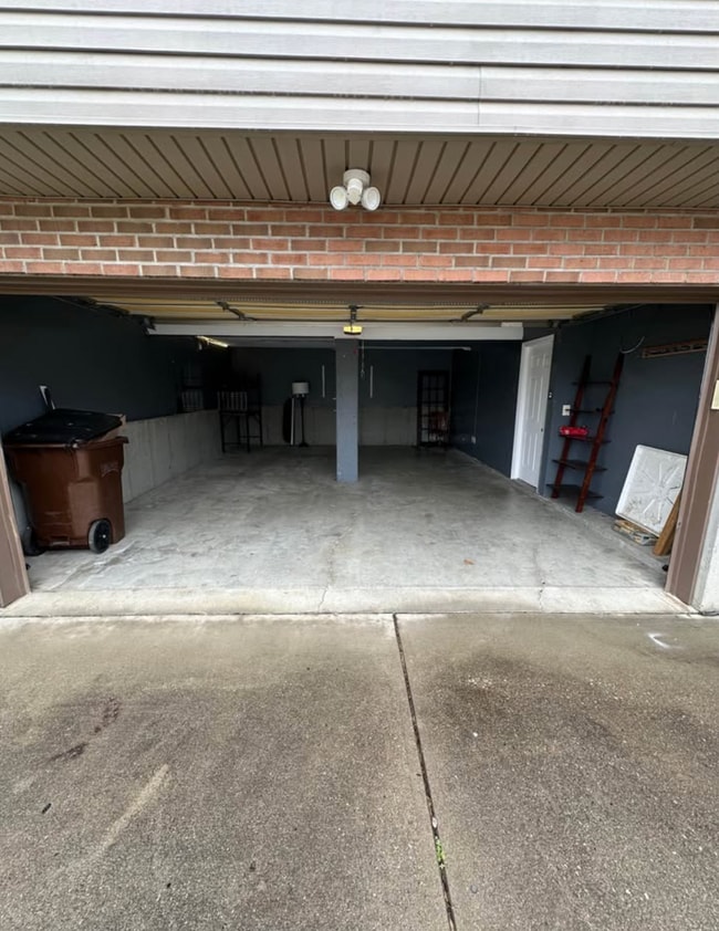 Building Photo - 1124 Kims St