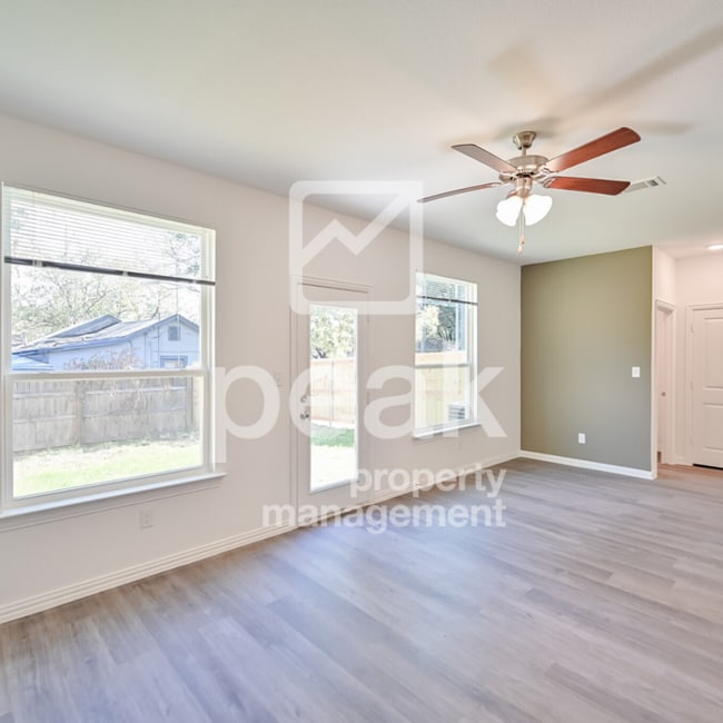Building Photo - Just in time for SUMMER! Beautiful home re...