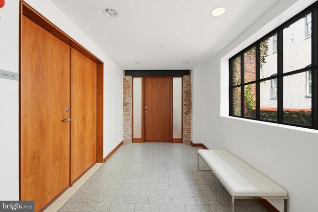 Building Photo - 3336 Cady's Alley NW