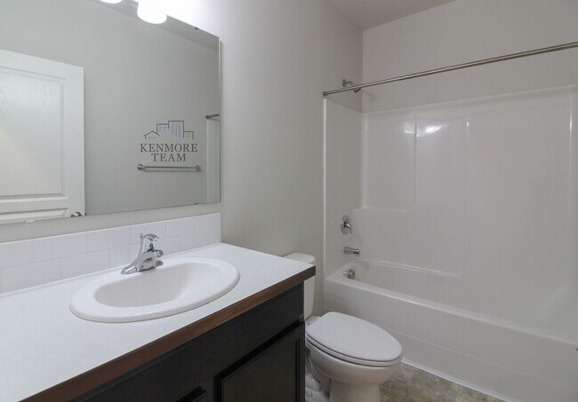 Building Photo - 5038 W 28th Ave