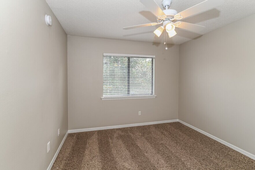 Building Photo - 538 Dry Branch Way