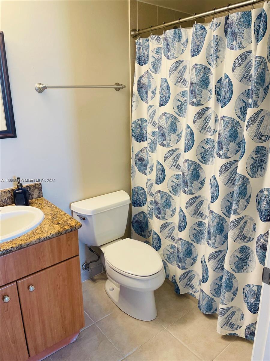 Building Photo - 201 Golden Isles Dr