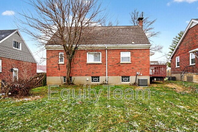 Building Photo - 405 Home Ave