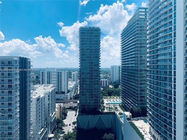 Building Photo - 1080 Brickell Ave