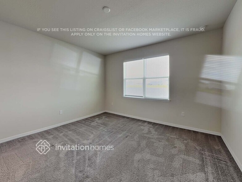 Building Photo - 1487 Grassland Ave