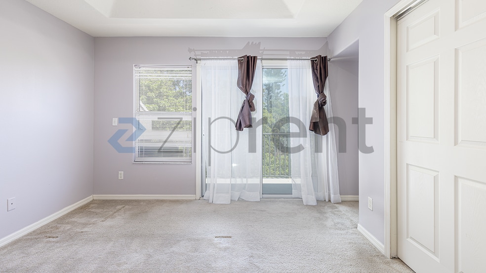 Building Photo - Unit
