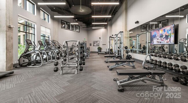 Building Photo - 145 New Bern St