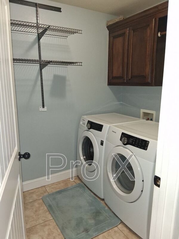 Building Photo - 3864 W Providence Dr