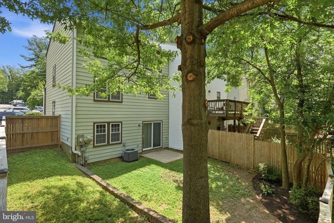 Building Photo - 10065 Chestnut Wood Ln