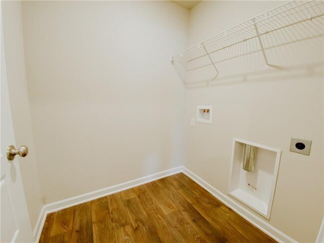 Building Photo - 8024 Irwin Loop