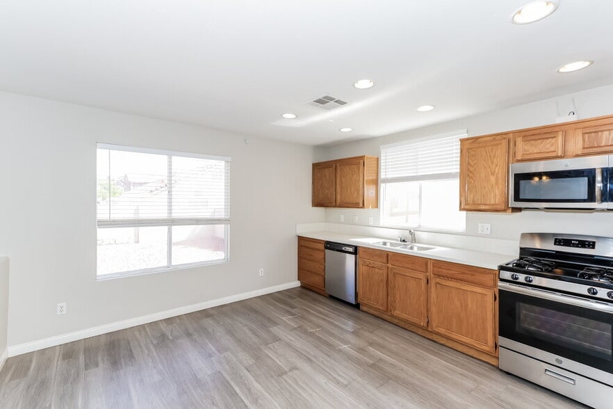 Building Photo - 8832 Big Bear Pines Ave