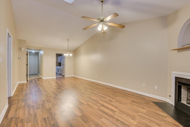Building Photo - 128 Shelby Dr