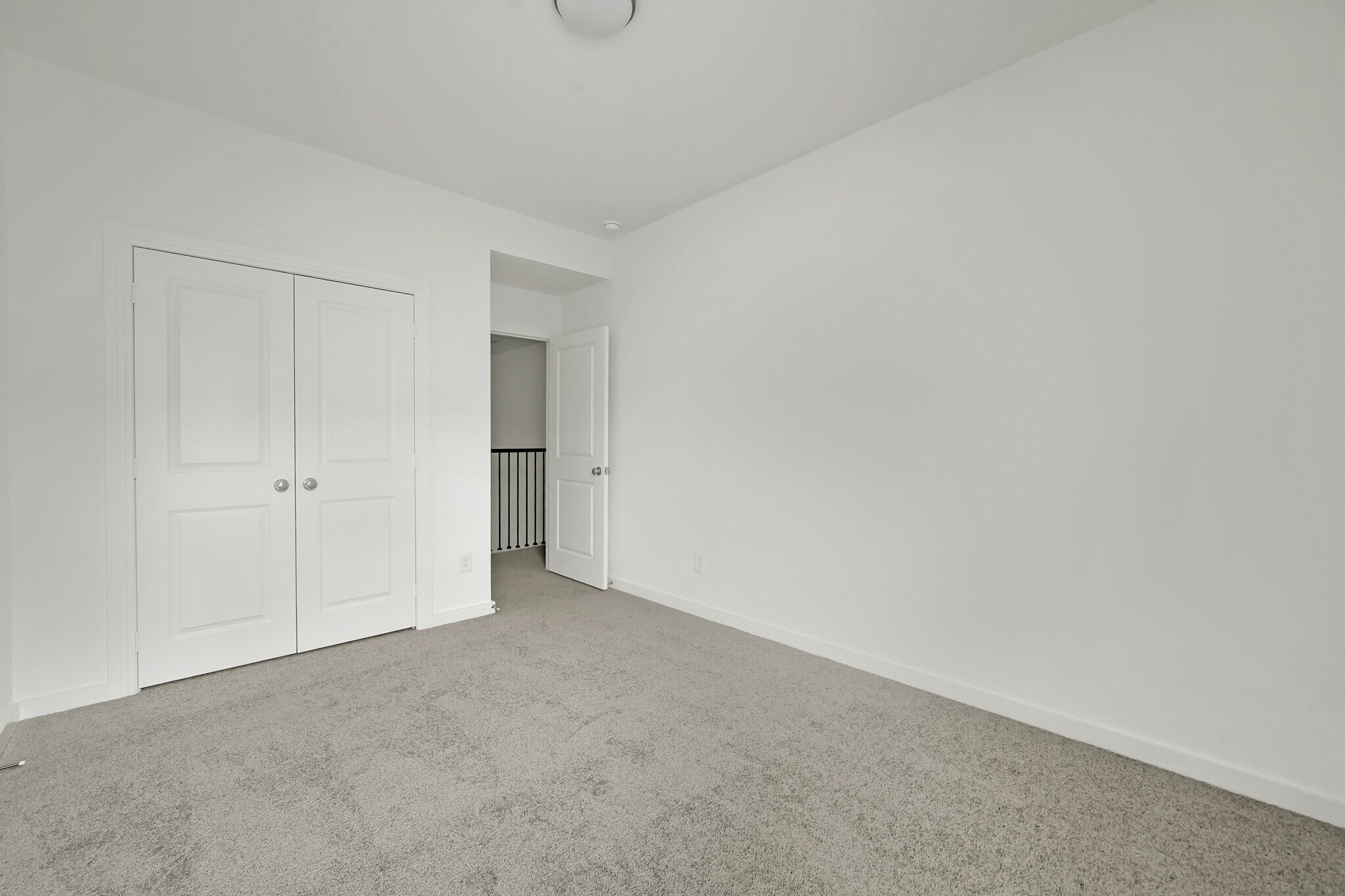 Building Photo - 3729 Paradise Way