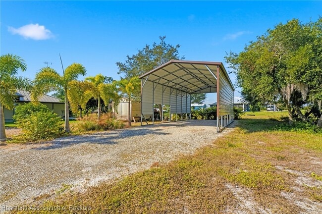 Building Photo - 105 Fern Ct