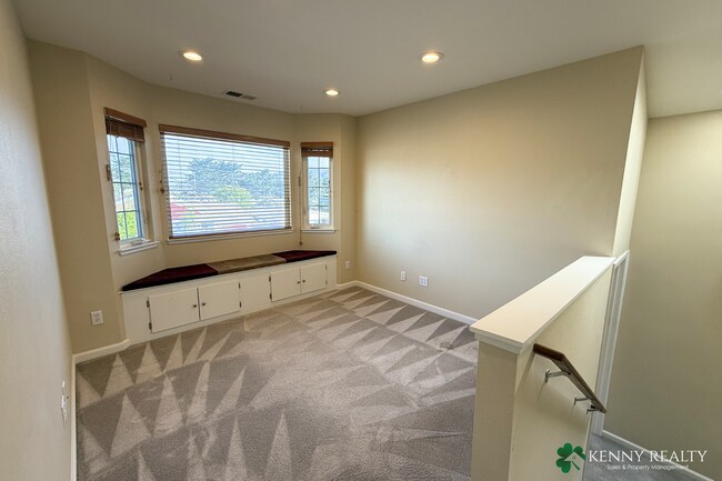 Building Photo - Spacious 3-Bedroom Home in Desirable Neighborhood in South San Francisco