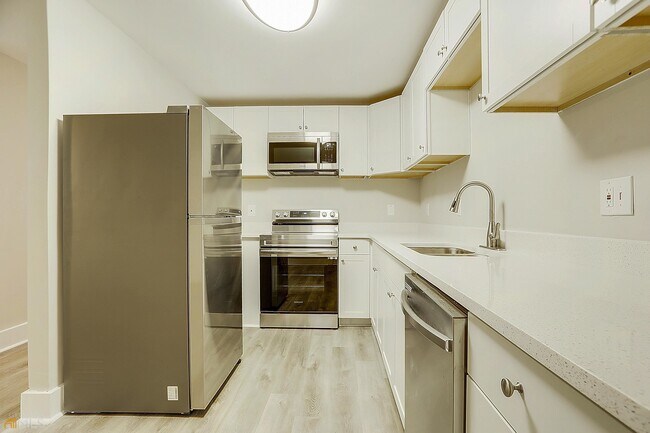 Building Photo - 2597 Dale Creek Dr NW