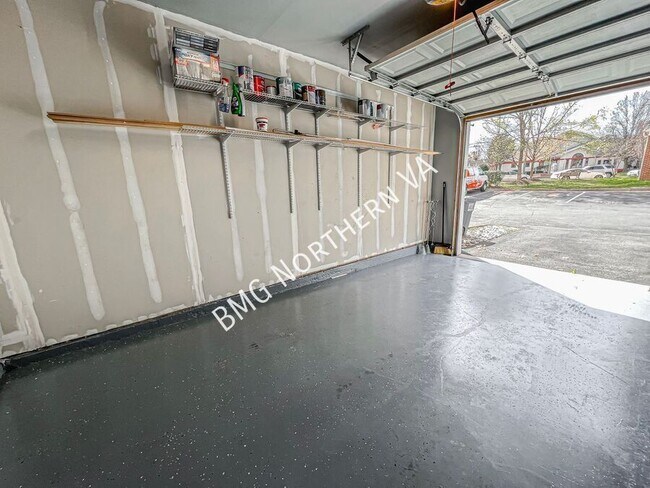 Building Photo - 9535 Center St