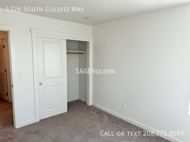 Building Photo - 4326 S Colditz Wy