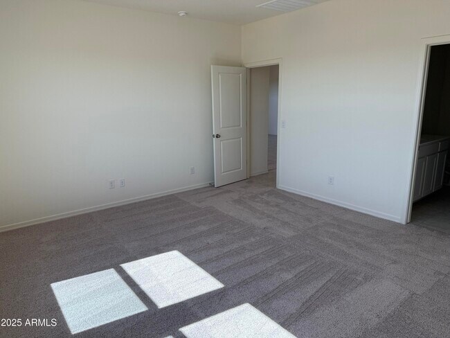 Building Photo - 32234 N Knauss Ln