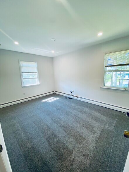 Building Photo - 17 Aldrich St