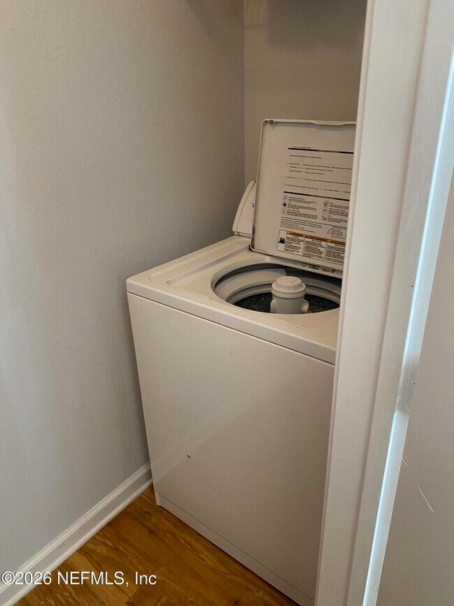 Building Photo - 8290 Gate Pkwy W