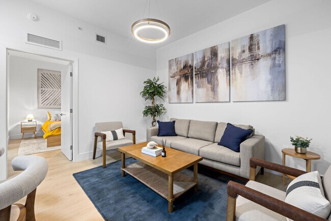 Building Photo - 1552