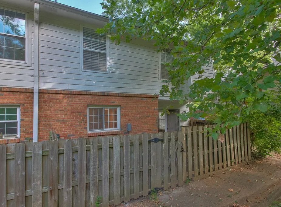 Building Photo - 5510 Country Dr