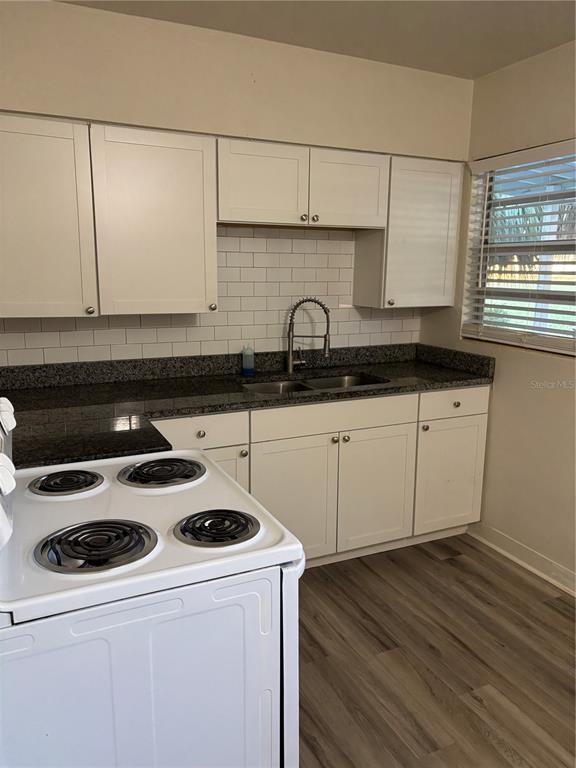 Building Photo - 1102 Sunset Point Rd