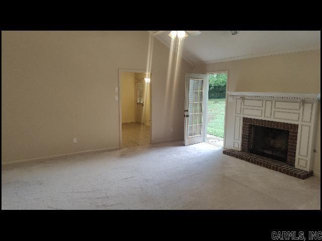 Building Photo - 8 Elmcrest Ct
