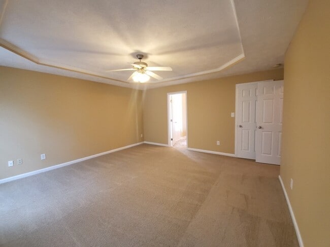 Building Photo - 102 Kennedy Dr