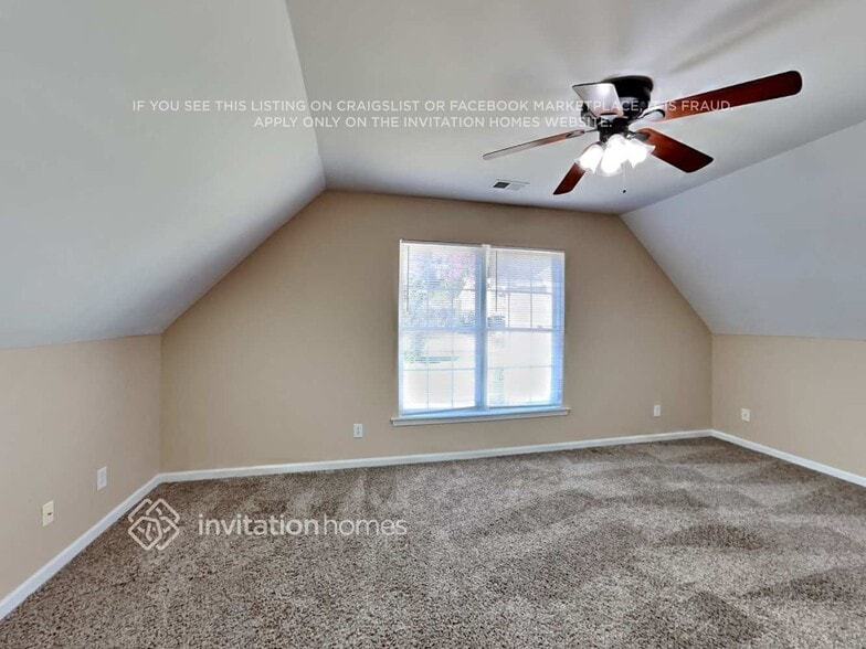 Building Photo - 123 Wilton Pl