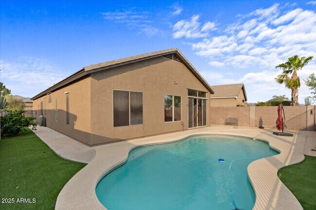 Building Photo - 4615 E Prickly Pear Trail
