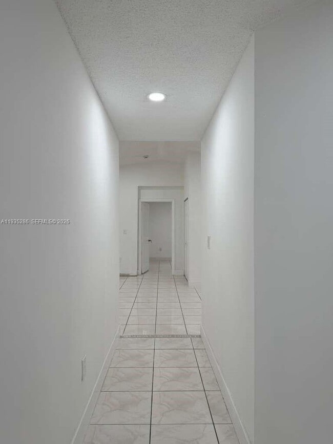 Building Photo - 19415 NW 33rd Ct