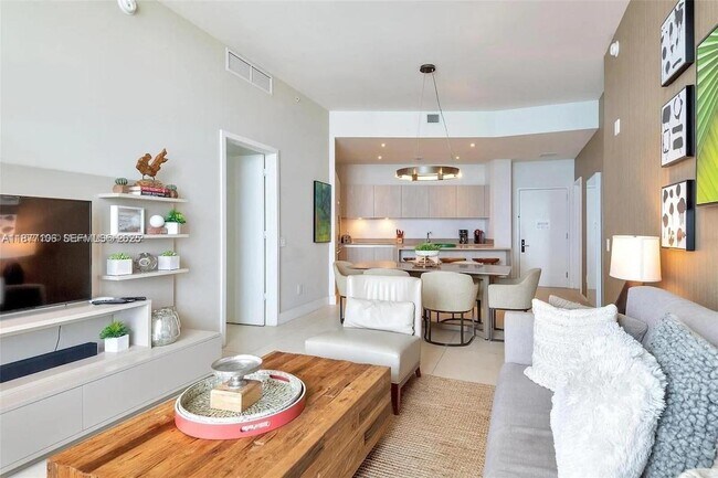 Building Photo - 4111 S Ocean Dr