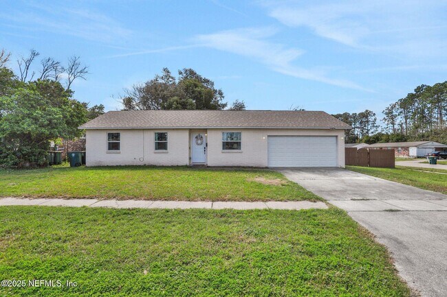 Building Photo - 11604 Sail Ave