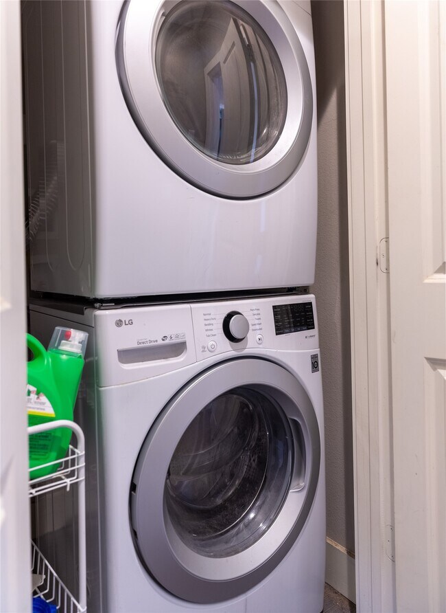 Building Photo - 2903 Blodgett St