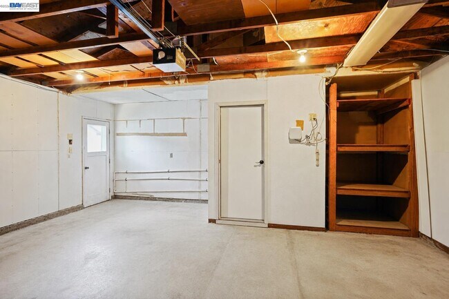 Building Photo - 9699 Rudway Ct