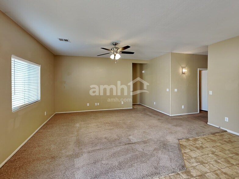 Building Photo - 2142 E Friesian Dr