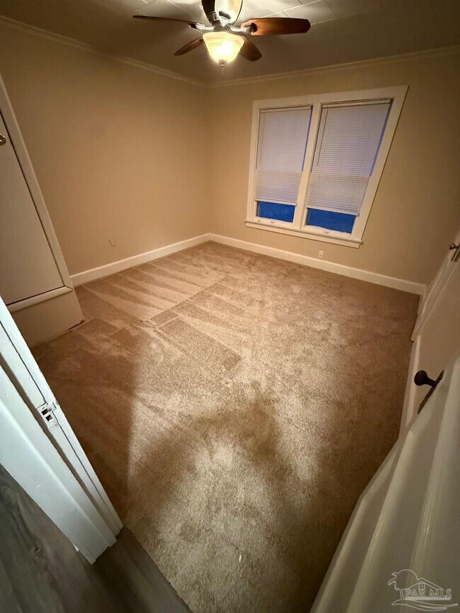 Building Photo - 115 Carolyn Way