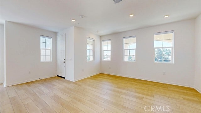 Building Photo - 8421 Gabrielino Ct