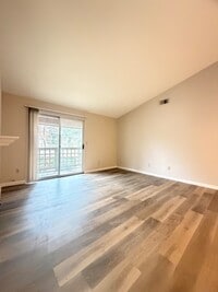 Building Photo - 11150 Trinity River Dr