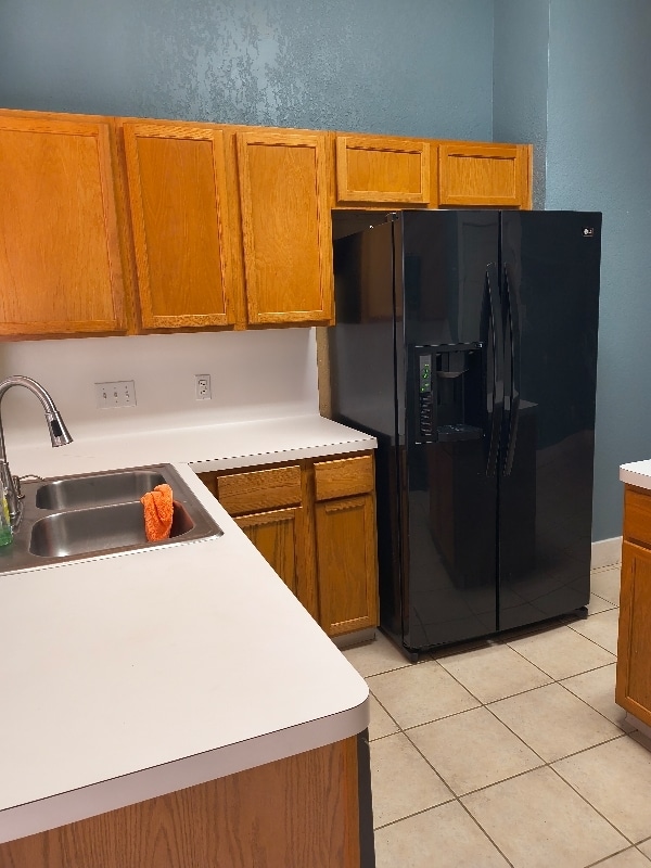 Building Photo - 1419 Vanderbilt Ln