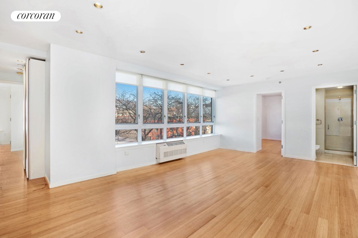 Building Photo - 276 13th St