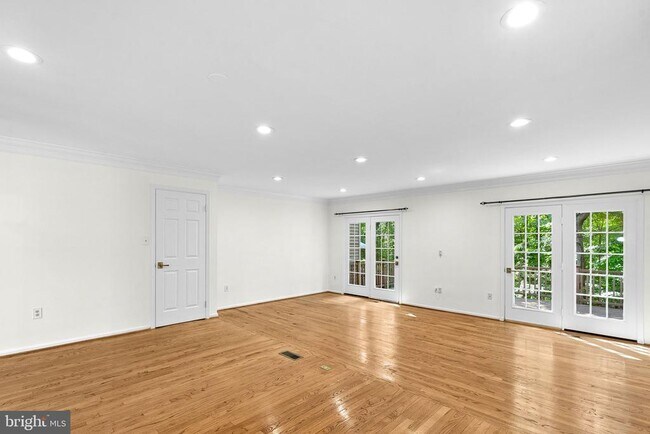 Building Photo - 7877 Painted Daisy Dr