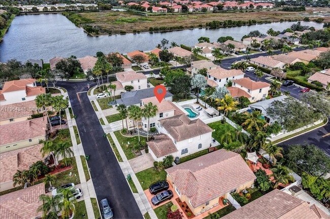 Building Photo - 773 SW 120th Ave